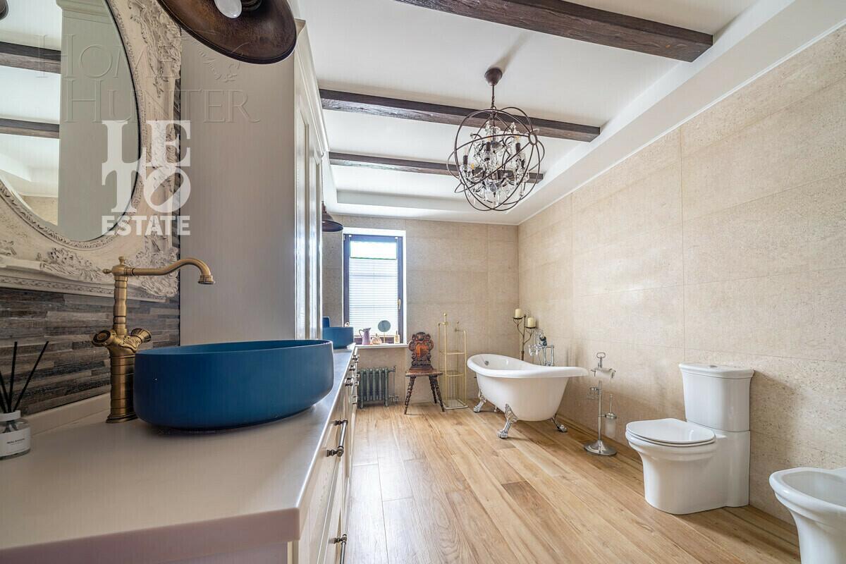 3-этажный коттедж 470 м² с отделкой