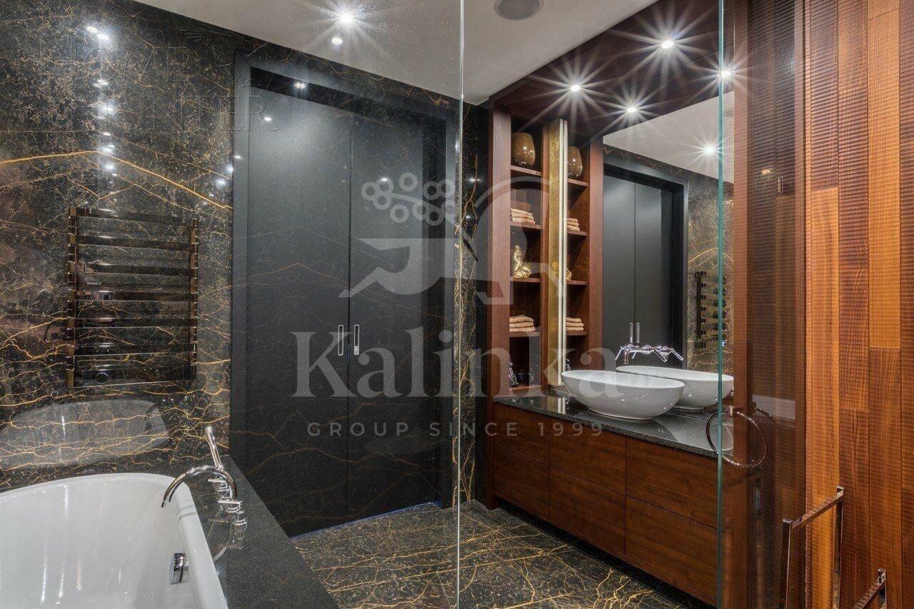 4-КОМН. КВАРТИРА С ОТДЕЛКОЙ 213.1 М² НА 5 ЭТАЖЕ
