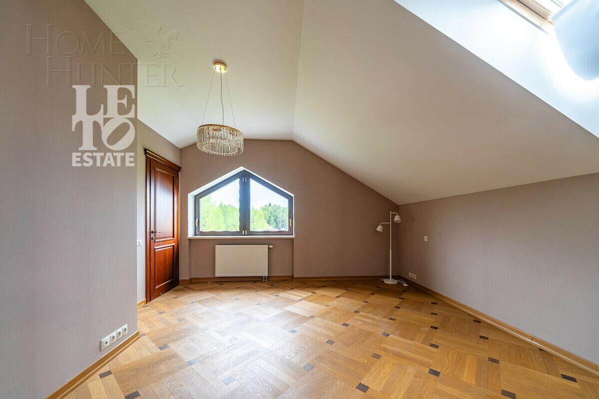 3-этажный коттедж 470 м² с отделкой