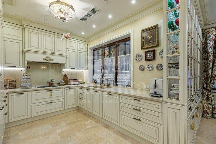 2-этажный таунхаус 370 м² с отделкой