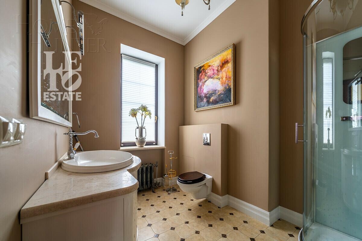 3-этажный коттедж 470 м² с отделкой