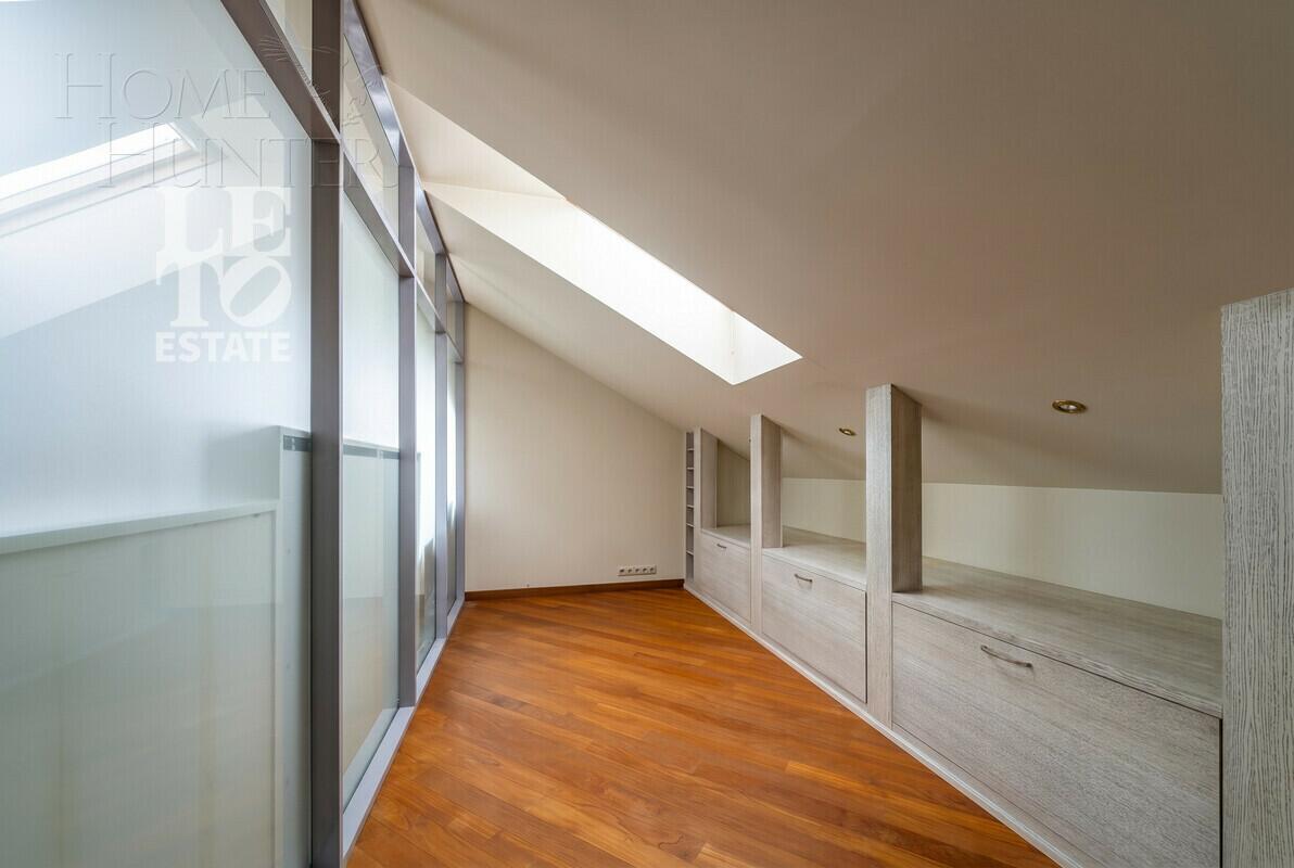 3-этажный коттедж 470 м² с отделкой