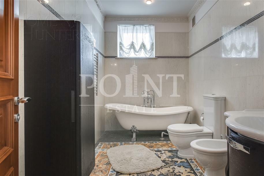 2-этажный коттедж 1 400 м² с отделкой