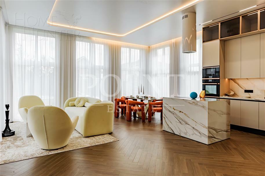 2-этажный коттедж 250 м² с отделкой