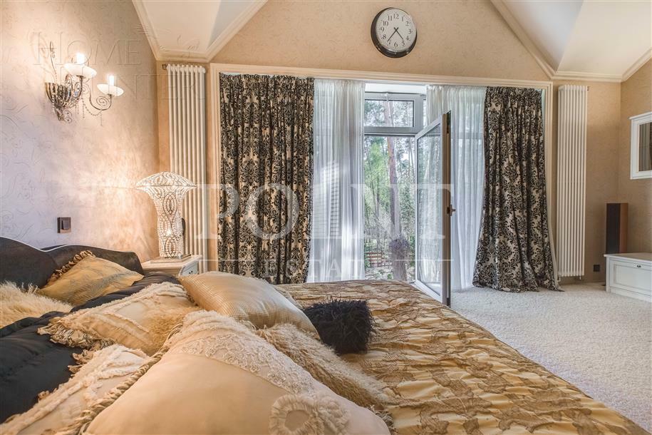 2-этажный коттедж 1 400 м² с отделкой