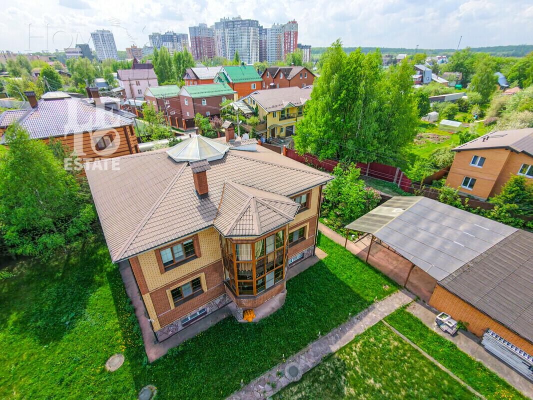 2-этажный коттедж 553.8 м² с отделкой