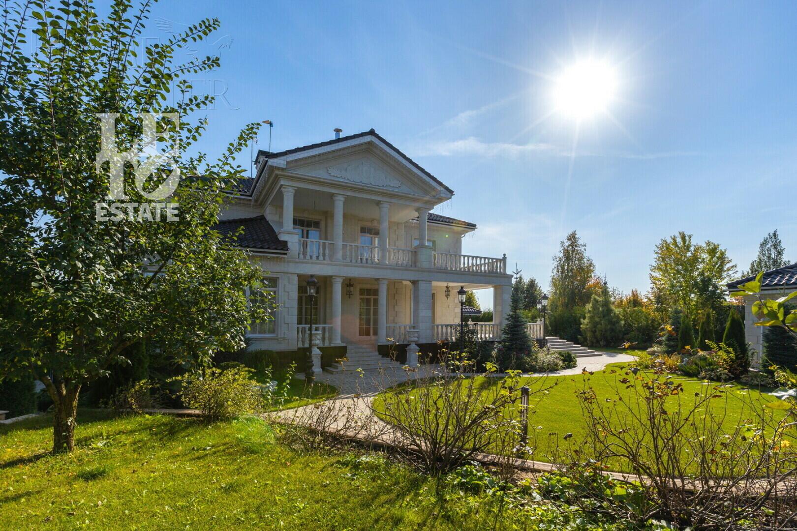 2-этажный коттедж 550 м² с отделкой