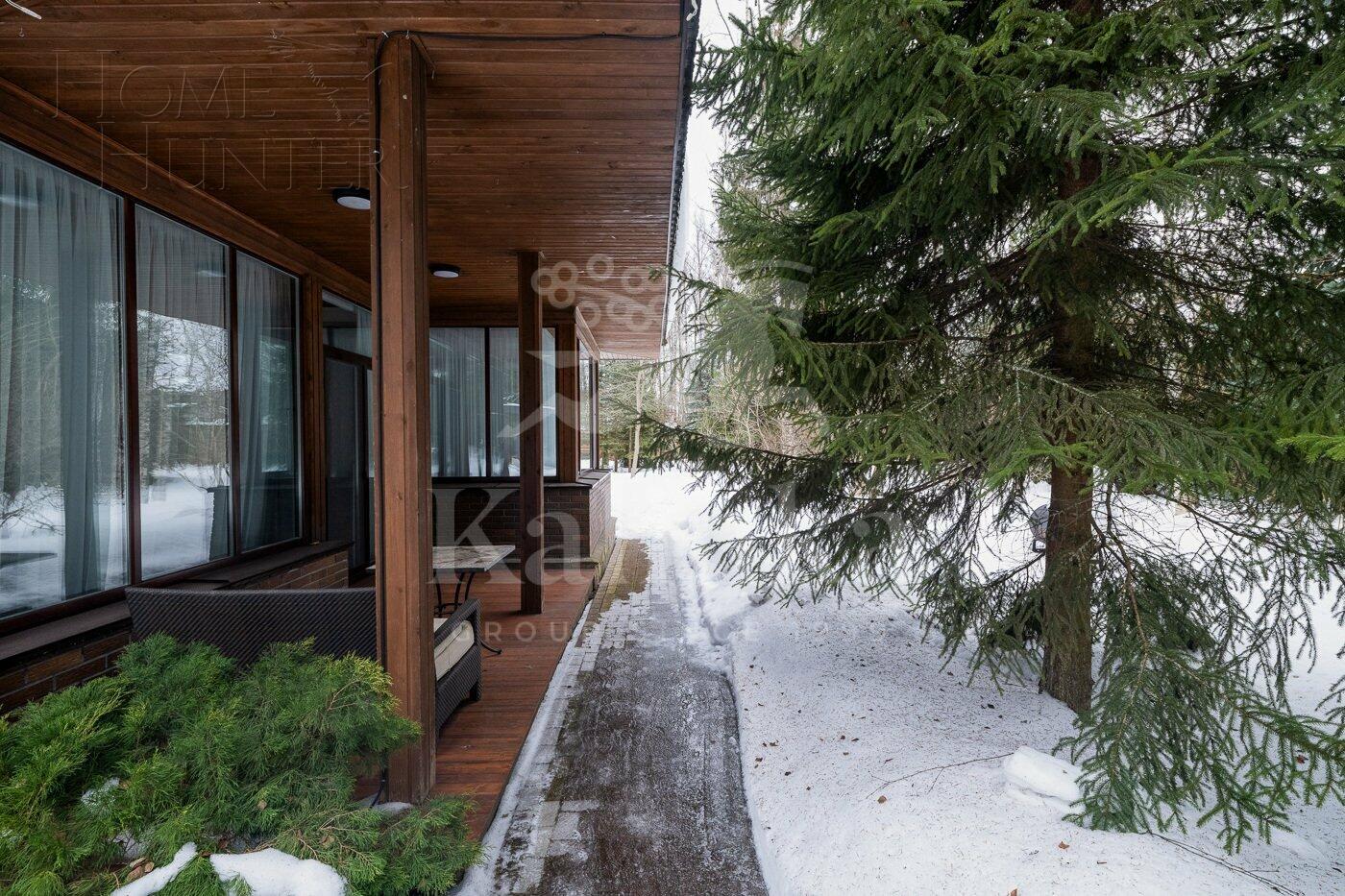 2-этажный коттедж 450 м² с отделкой