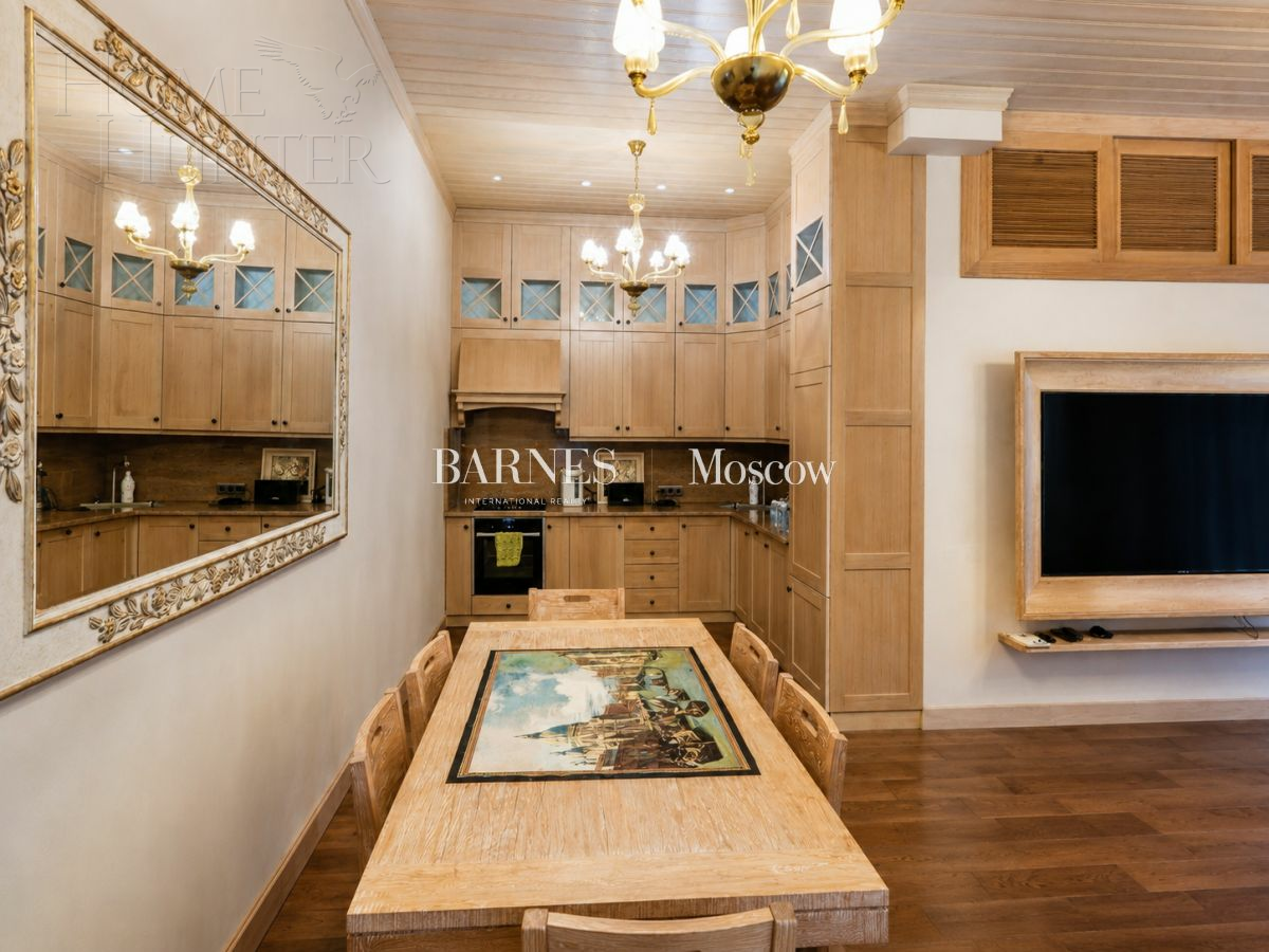 2-этажный коттедж 750 м² с отделкой