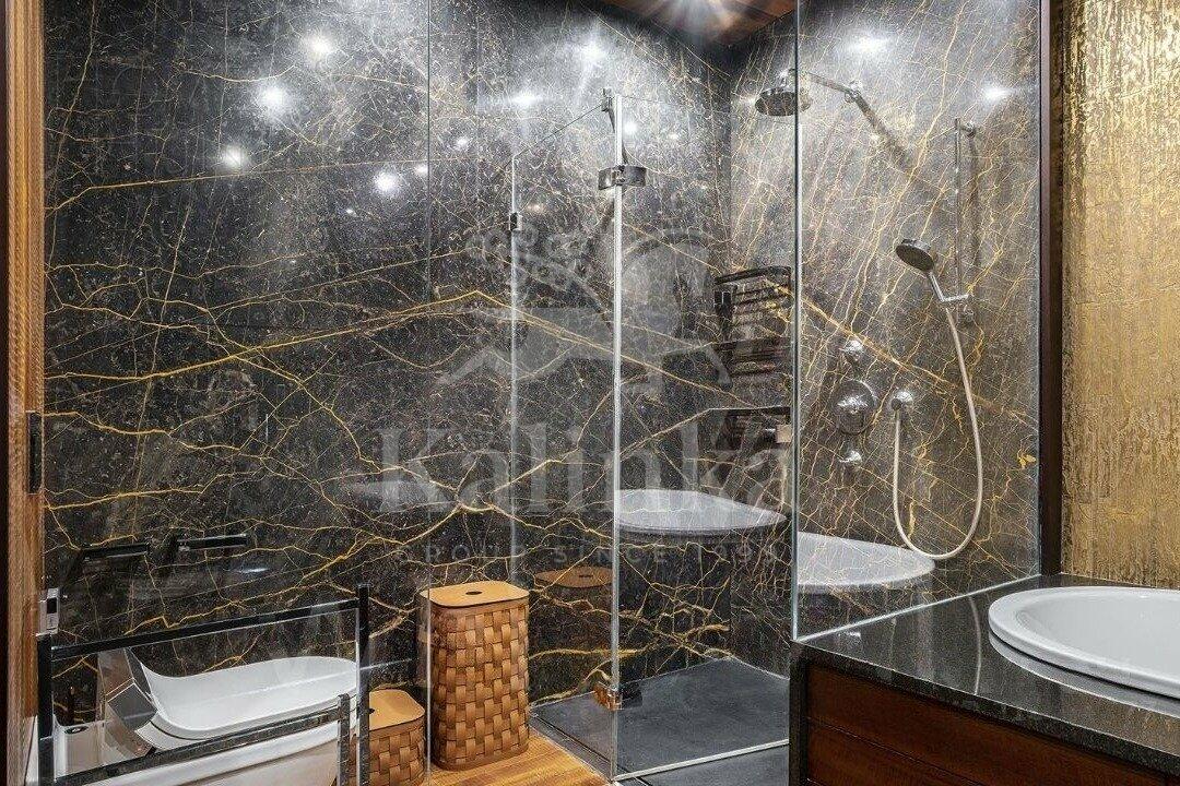4-КОМН. КВАРТИРА С ОТДЕЛКОЙ 213.1 М² НА 5 ЭТАЖЕ