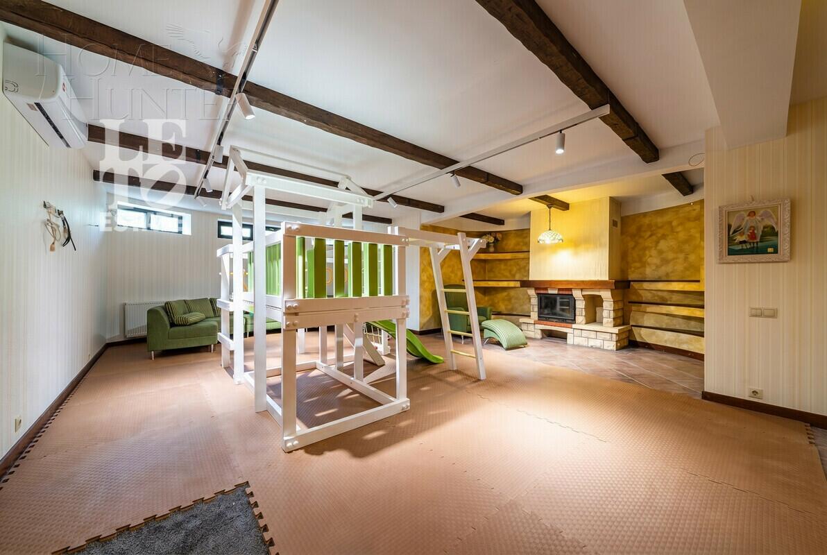 3-этажный коттедж 470 м² с отделкой