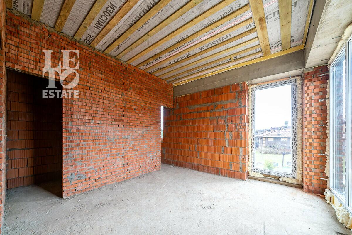 2-этажный коттедж 326 м² без отделки