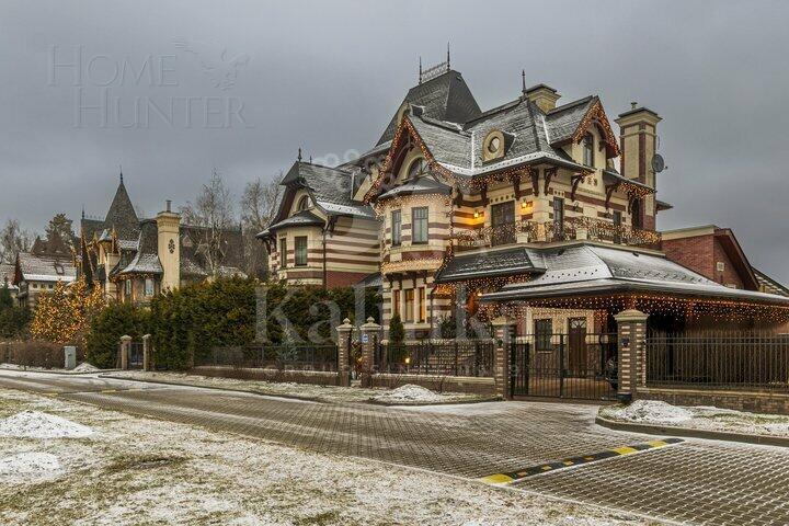 2-этажный таунхаус 370 м² с отделкой
