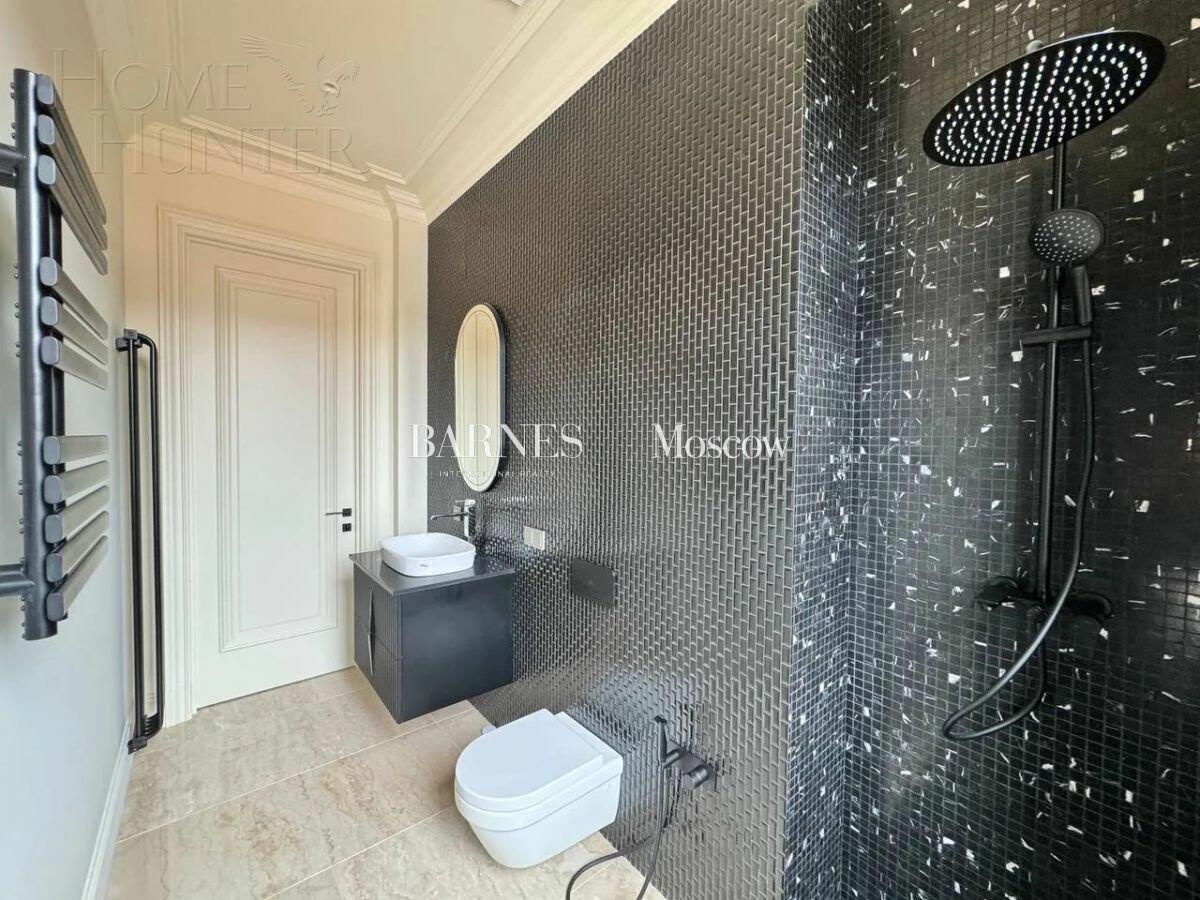 2-этажный коттедж 370 м² с отделкой
