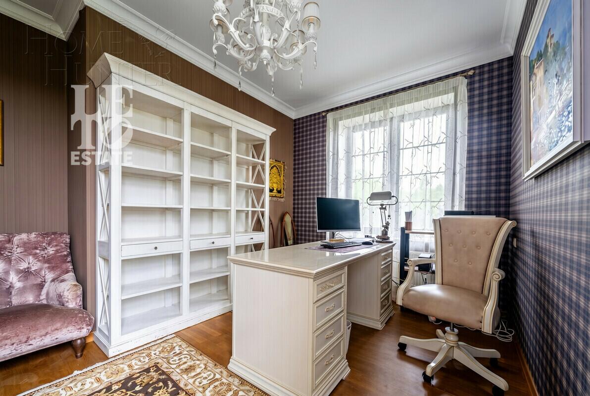 3-этажный коттедж 470 м² с отделкой