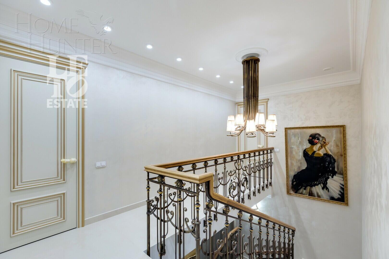 2-этажный коттедж 550 м² с отделкой