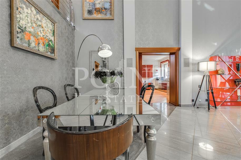 2-этажный коттедж 1 400 м² с отделкой