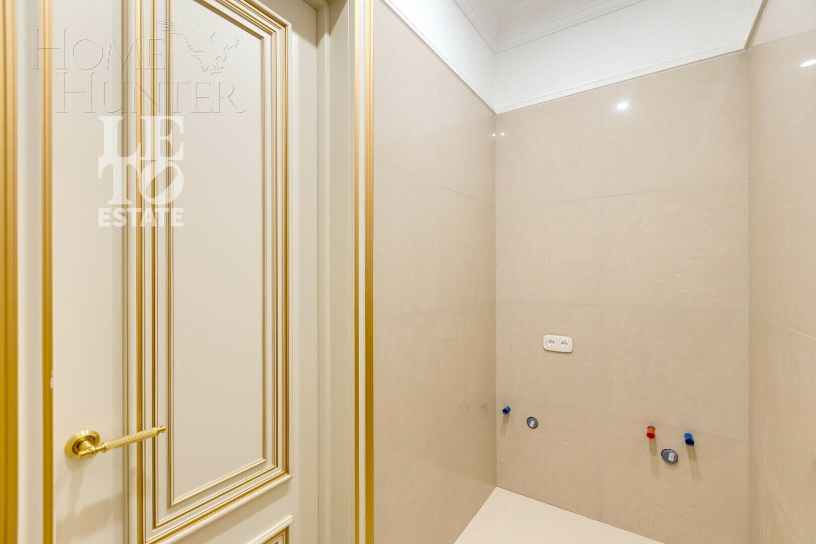 2-этажный коттедж 550 м² с отделкой