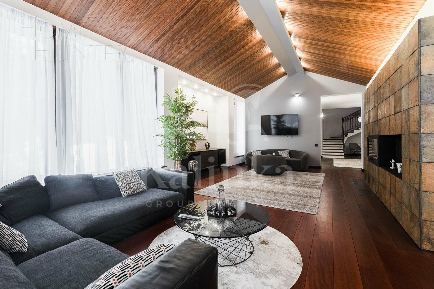 2-этажный коттедж 450 м² с отделкой
