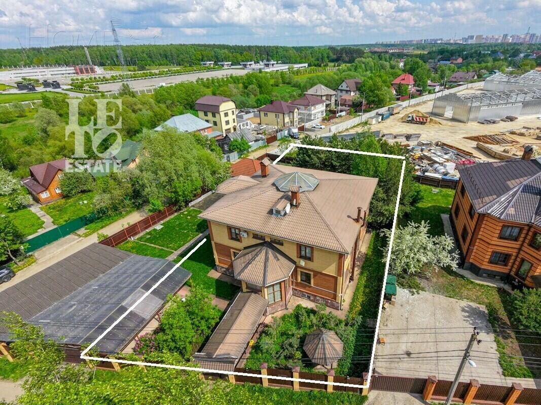 2-этажный коттедж 553.8 м² с отделкой
