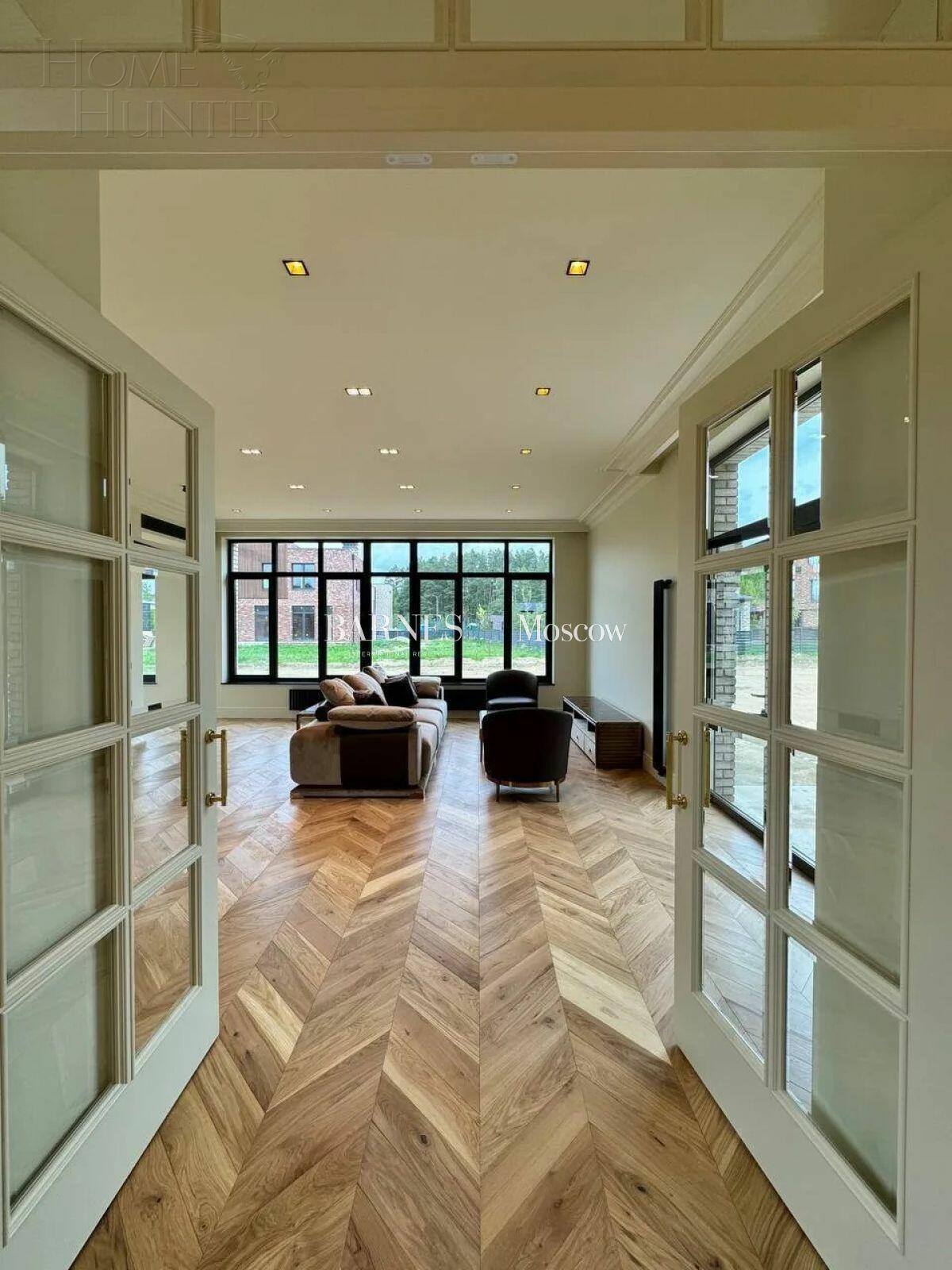 2-этажный коттедж 370 м² с отделкой