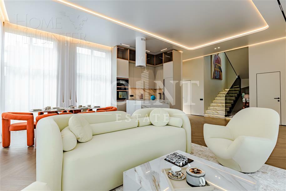 2-этажный коттедж 250 м² с отделкой