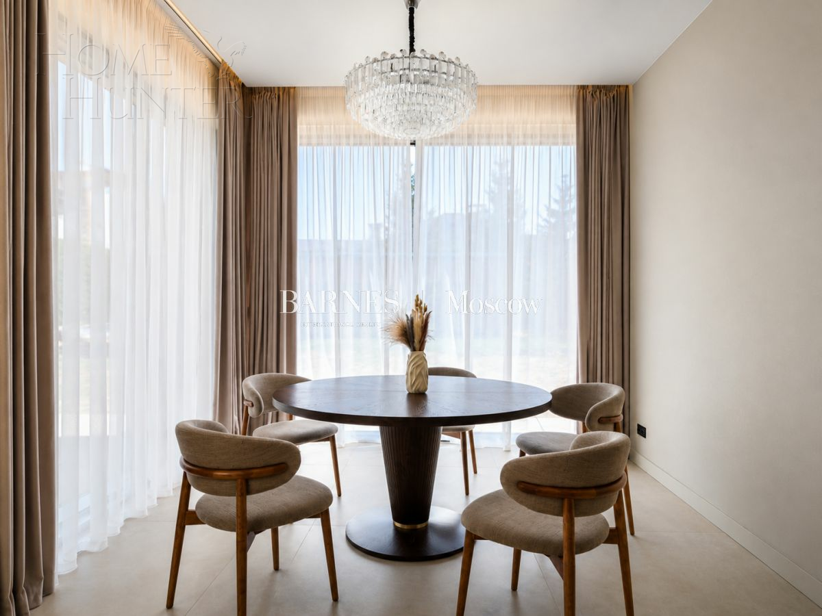 2-этажный коттедж 349.7 м² с отделкой