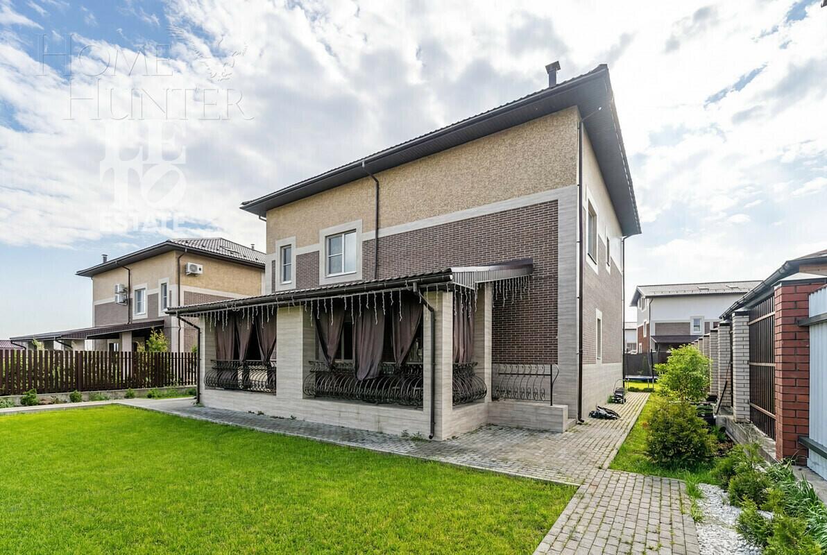 2-этажный коттедж 475 м² с отделкой