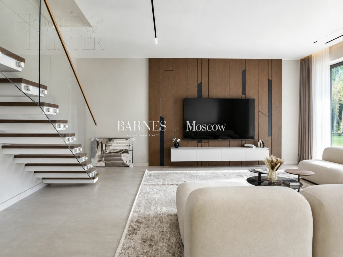 2-этажный коттедж 349.7 м² с отделкой