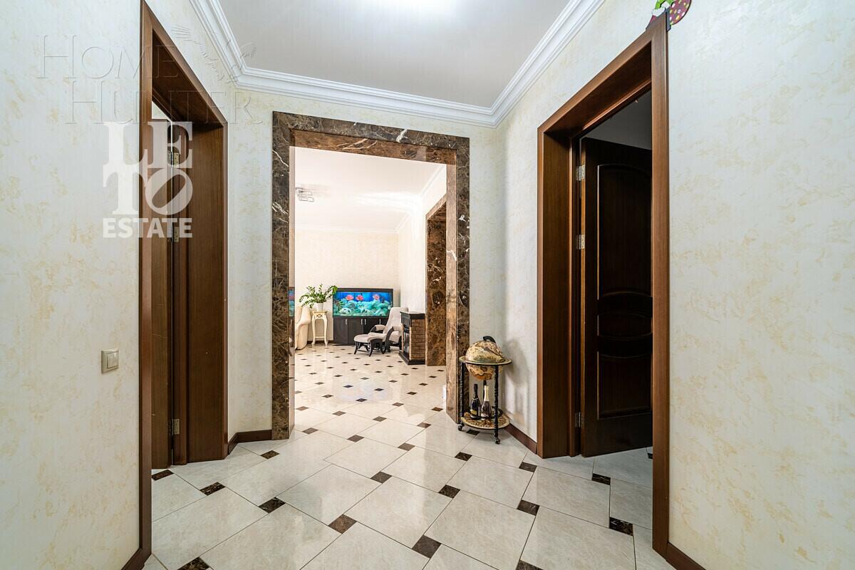 2-этажный коттедж 475 м² с отделкой