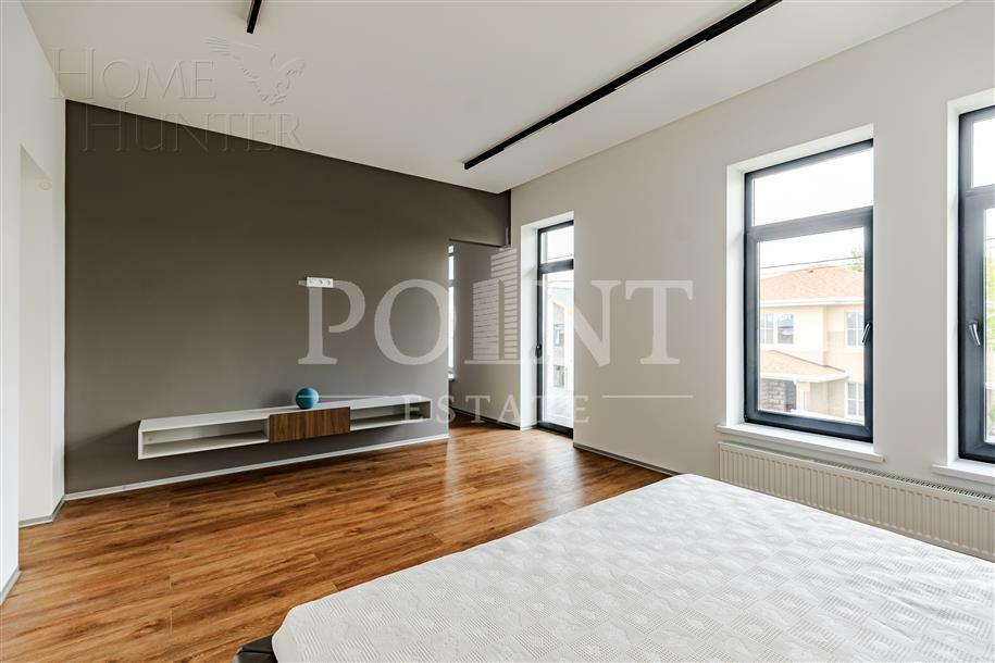 2-этажный коттедж 240 м² с отделкой