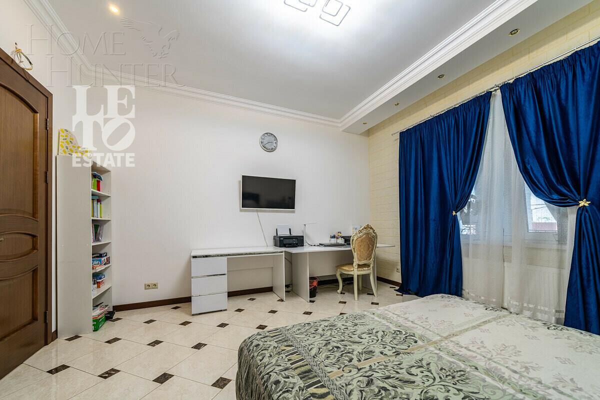 2-этажный коттедж 475 м² с отделкой