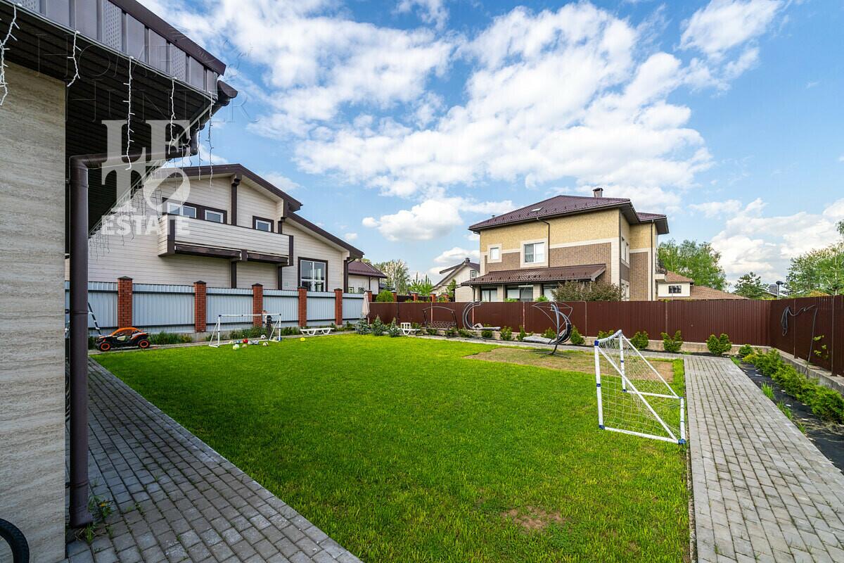 2-этажный коттедж 475 м² с отделкой