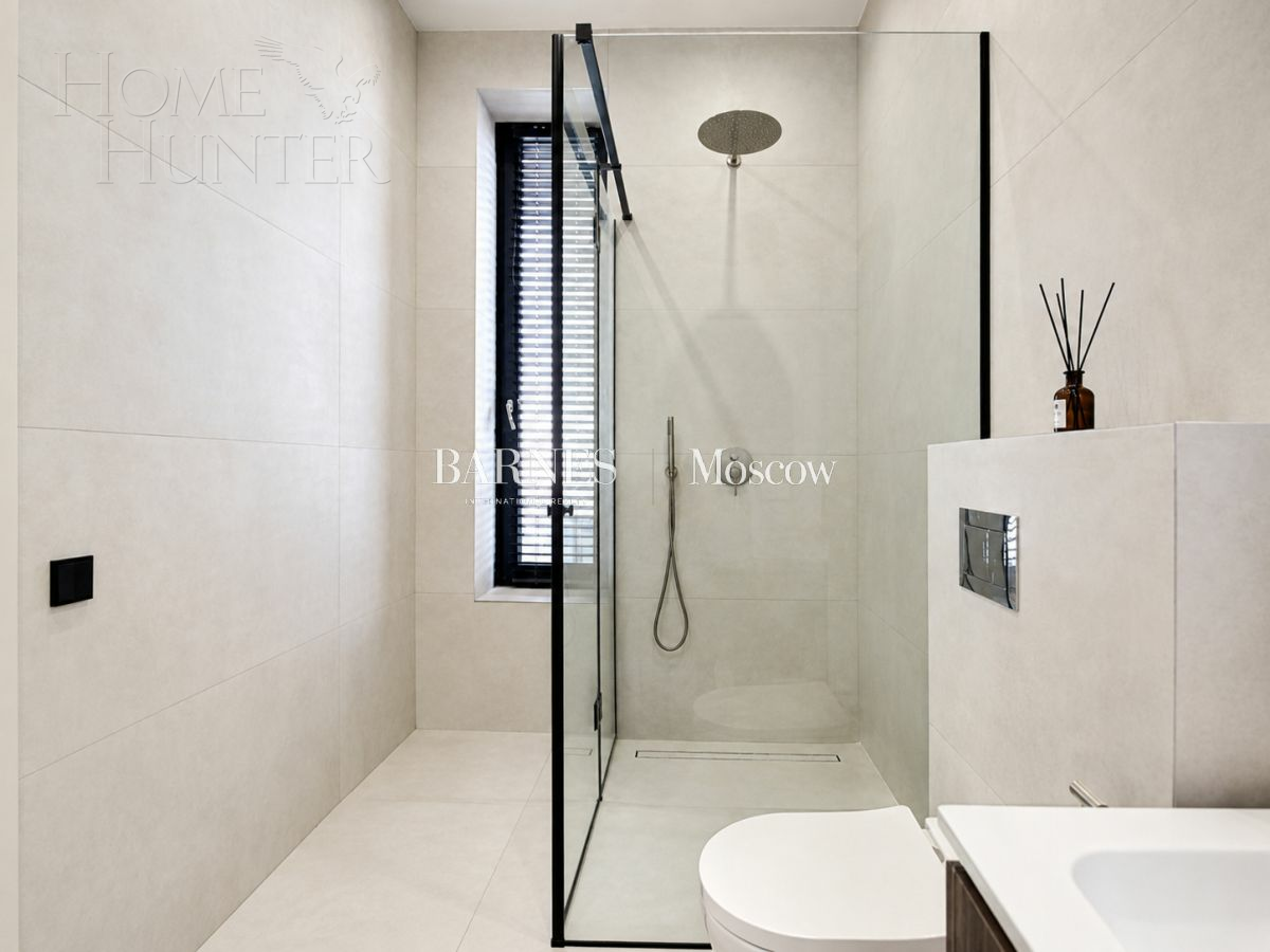 2-этажный коттедж 349.7 м² с отделкой