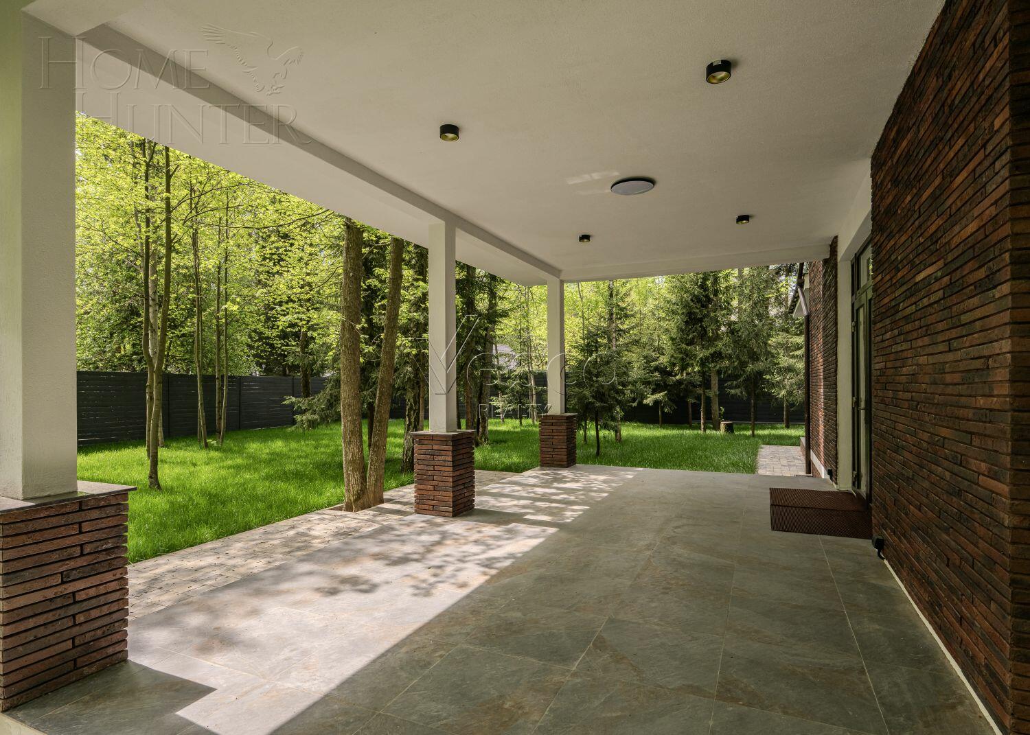 2-этажный коттедж 320 м² с отделкой