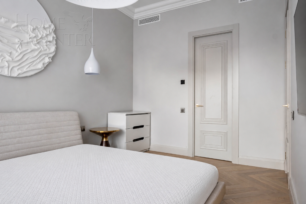 4-КОМН. КВАРТИРА С ОТДЕЛКОЙ 133.4 М² НА 5 ЭТАЖЕ