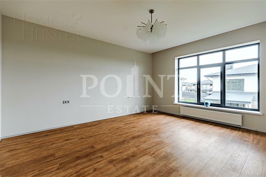 2-этажный коттедж 240 м² с отделкой