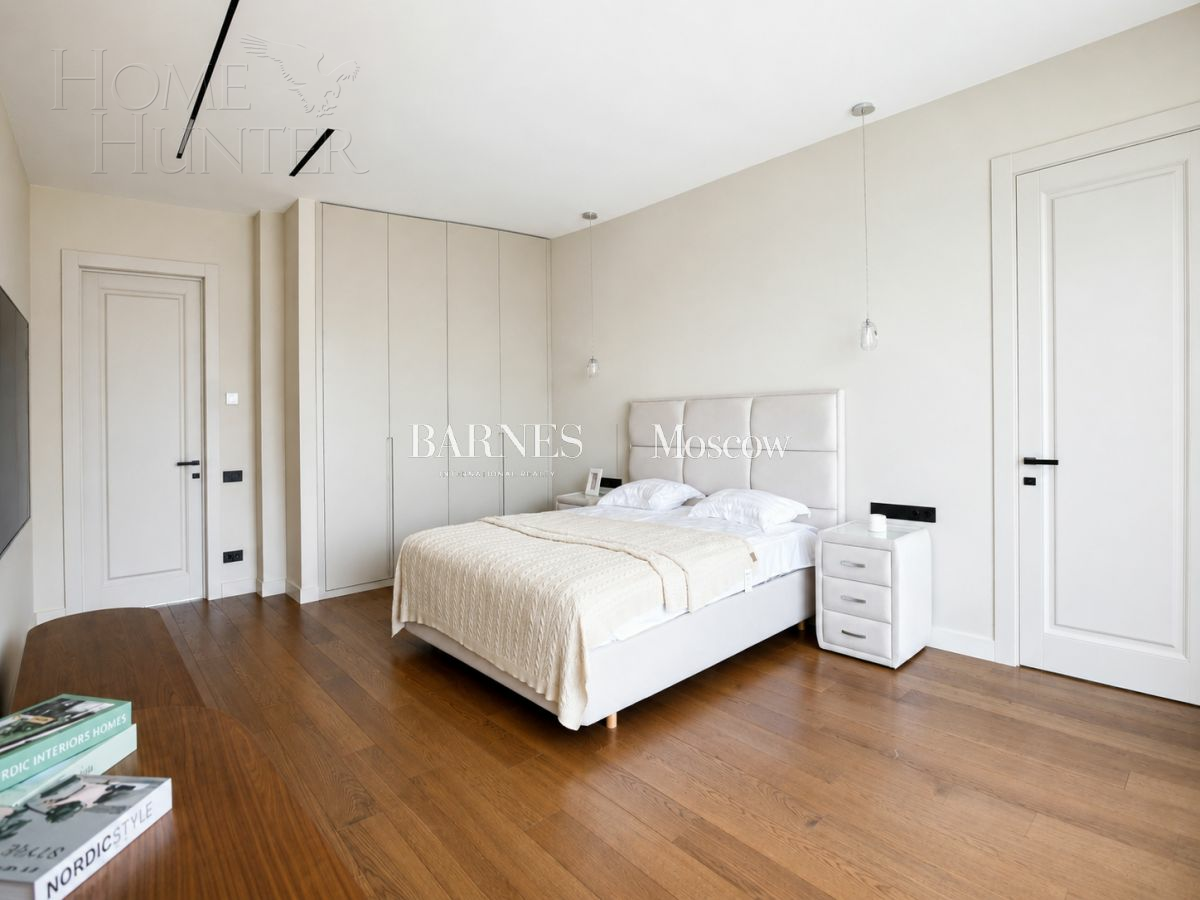 2-этажный коттедж 349.7 м² с отделкой