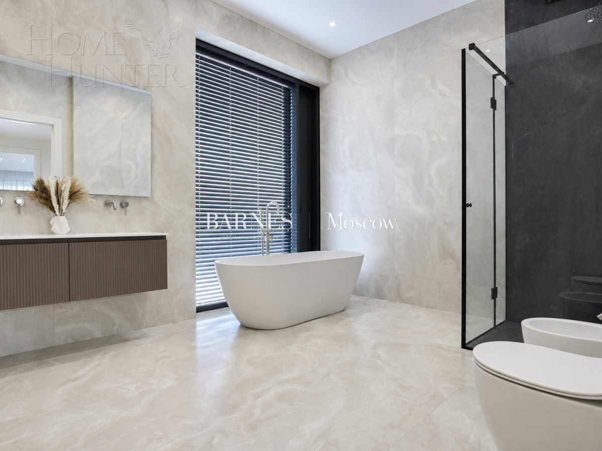 2-этажный коттедж 349.7 м² с отделкой
