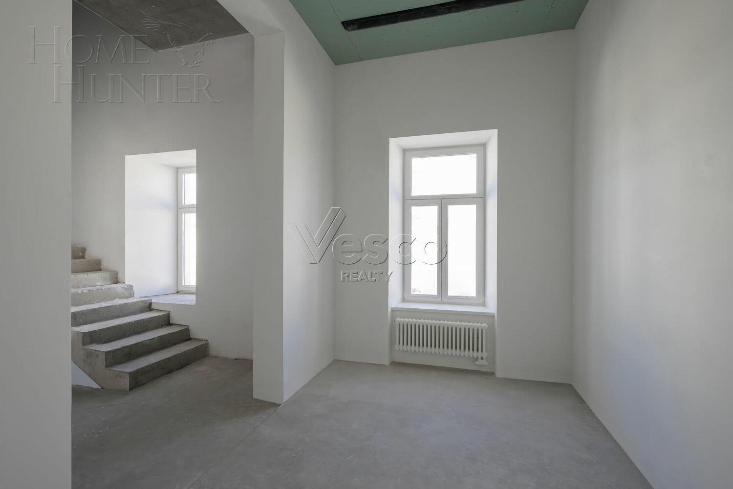 5-УРОВНЕВАЯ КВАРТИРА БЕЗ ОТДЕЛКИ 269.7 М² НА 1 ЭТАЖЕ