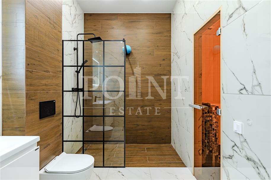 2-этажный коттедж 240 м² с отделкой