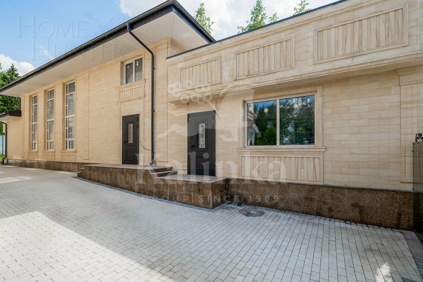 2-этажный коттедж 876 м² с отделкой