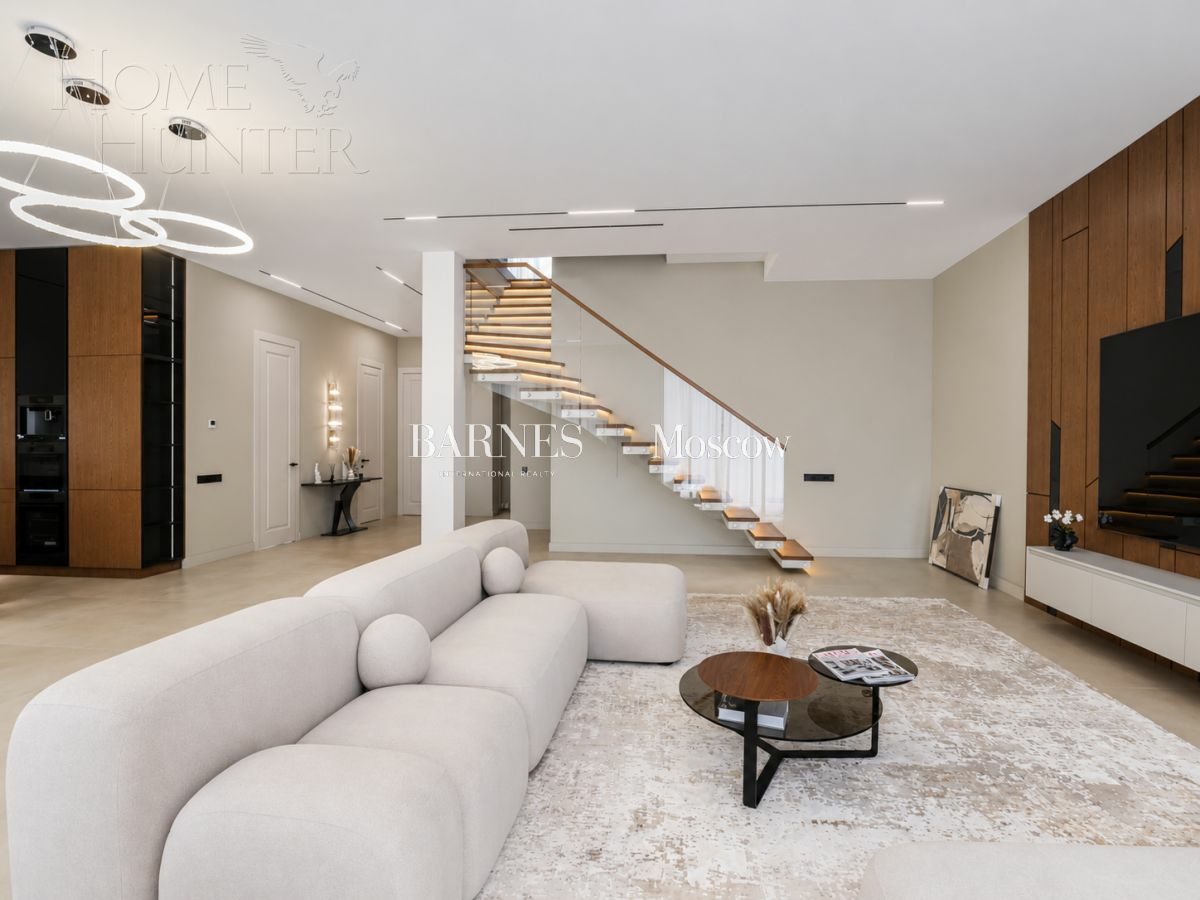 2-этажный коттедж 349.7 м² с отделкой