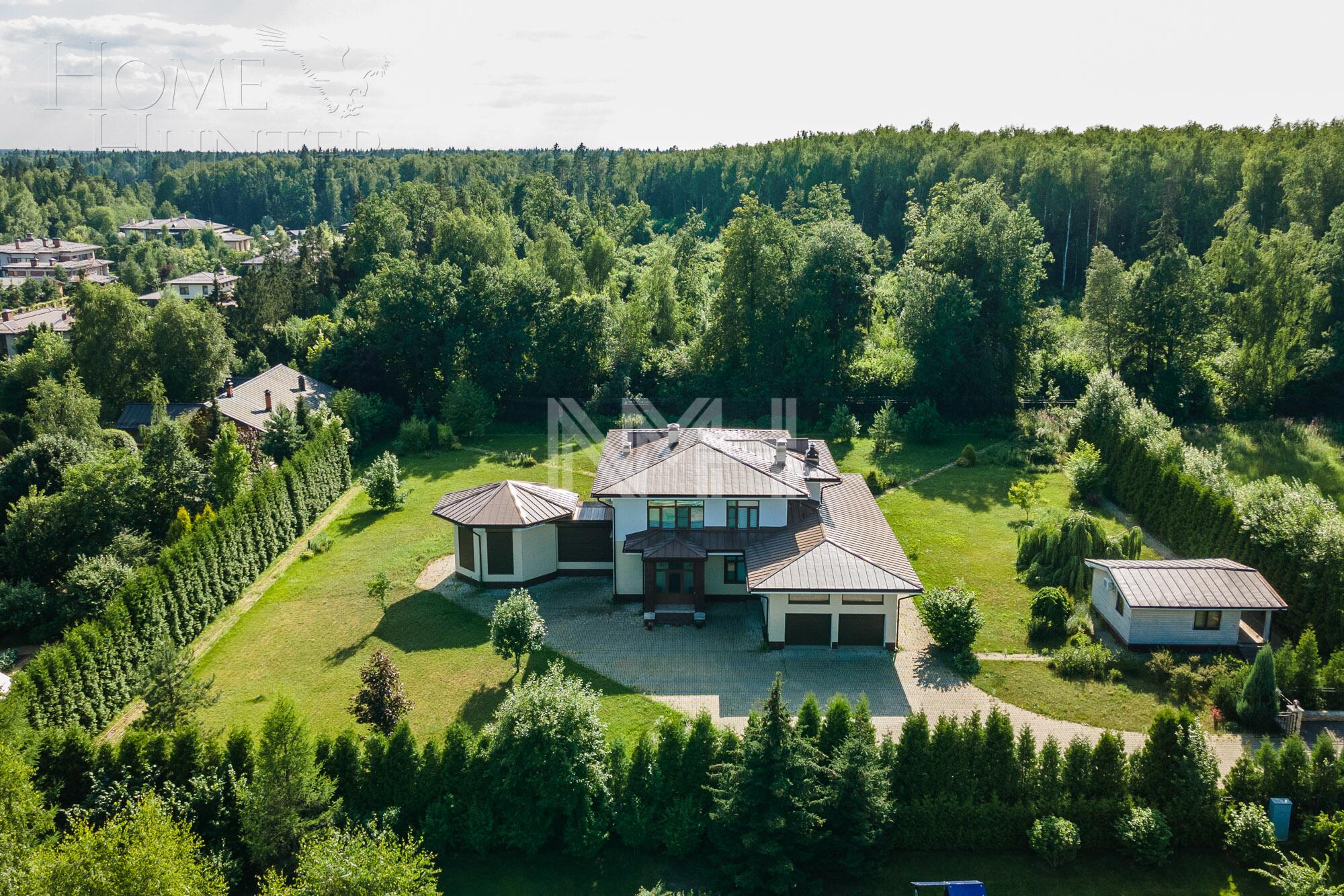 2-этажный коттедж 442 м² с отделкой