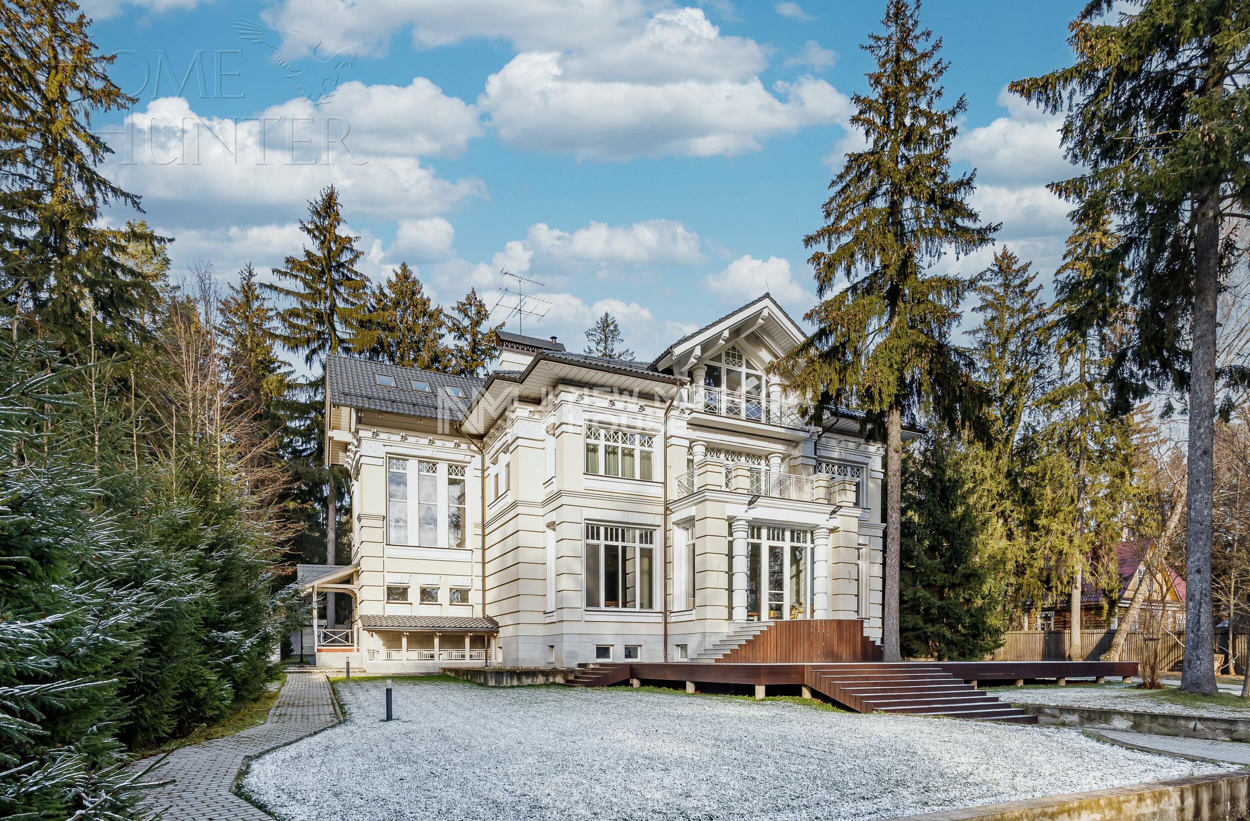 3-этажный коттедж 1 172 м² с отделкой