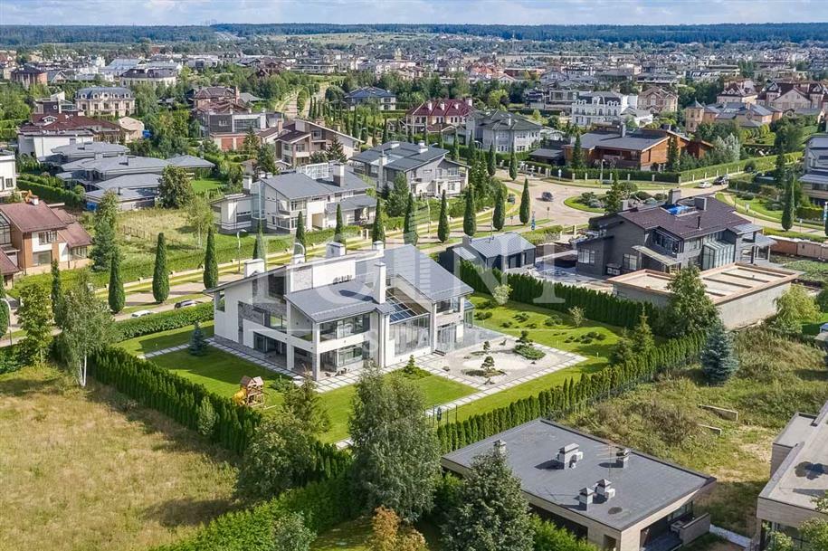 2-этажный коттедж 1 127.4 м² с отделкой