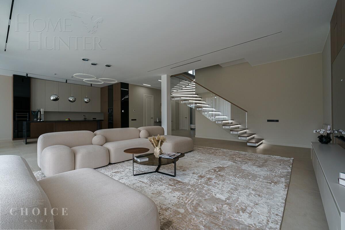 2-этажный коттедж 349.7 м² с отделкой
