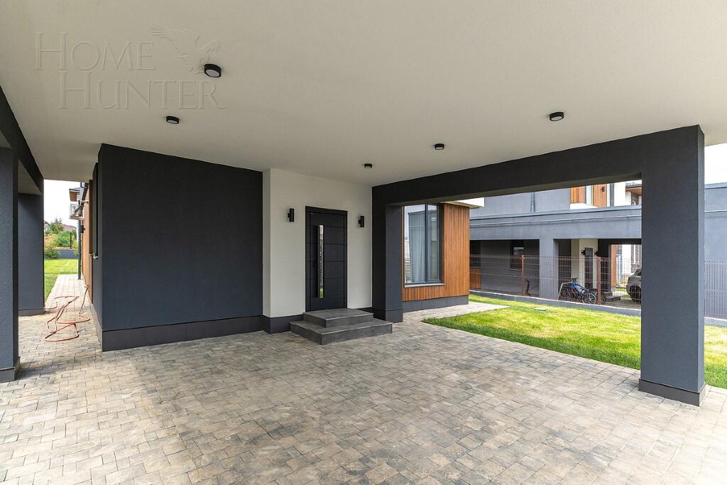 2-этажный коттедж 300 м² с отделкой