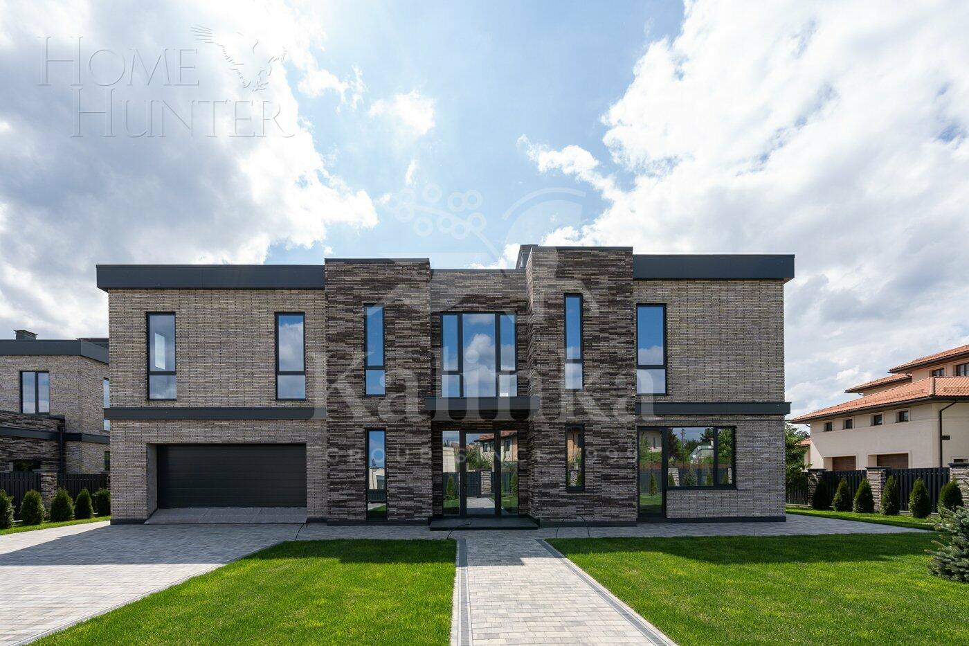2-этажный коттедж 520.5 м² без отделки