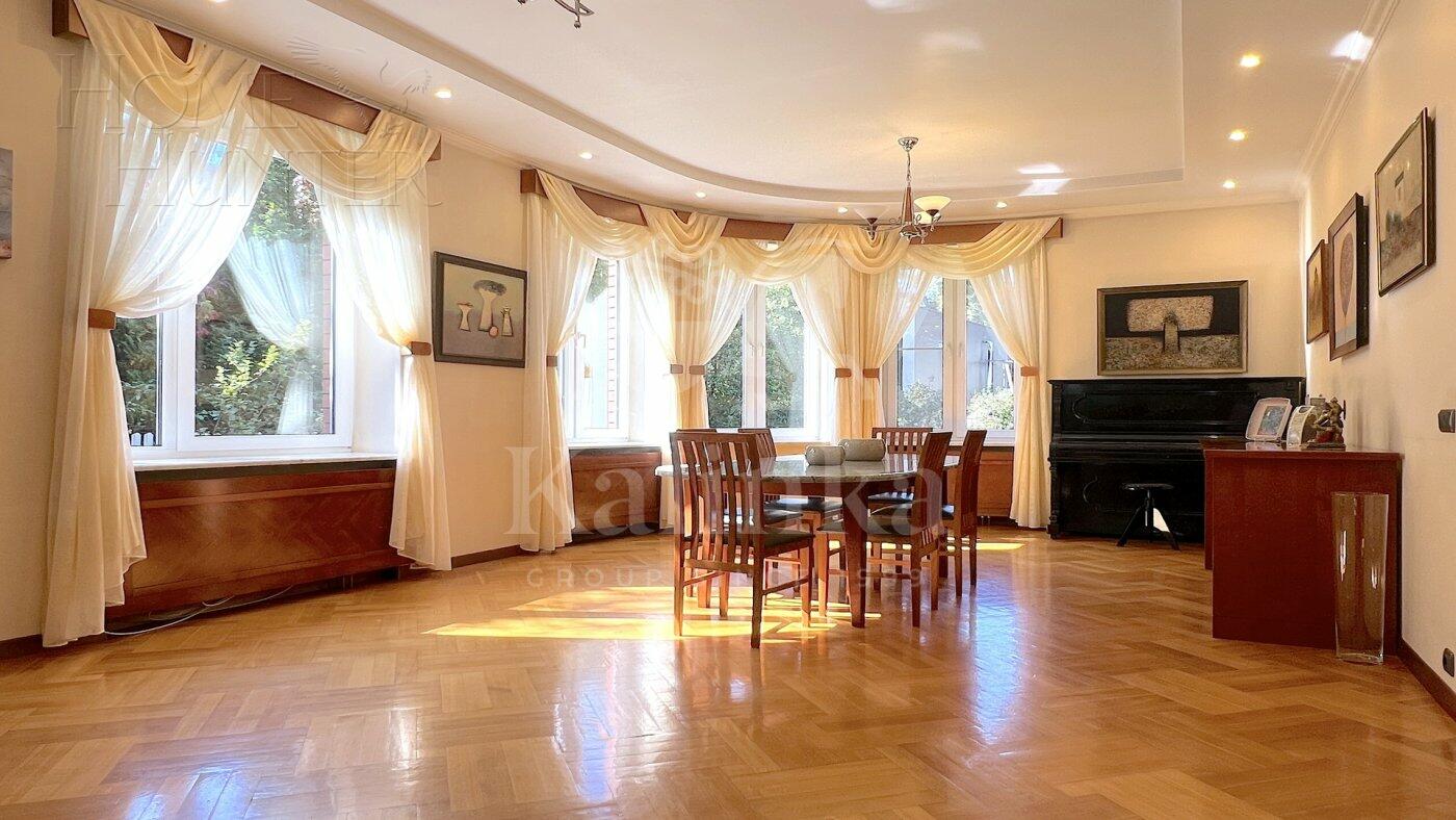 2-этажный коттедж 550 м² с отделкой